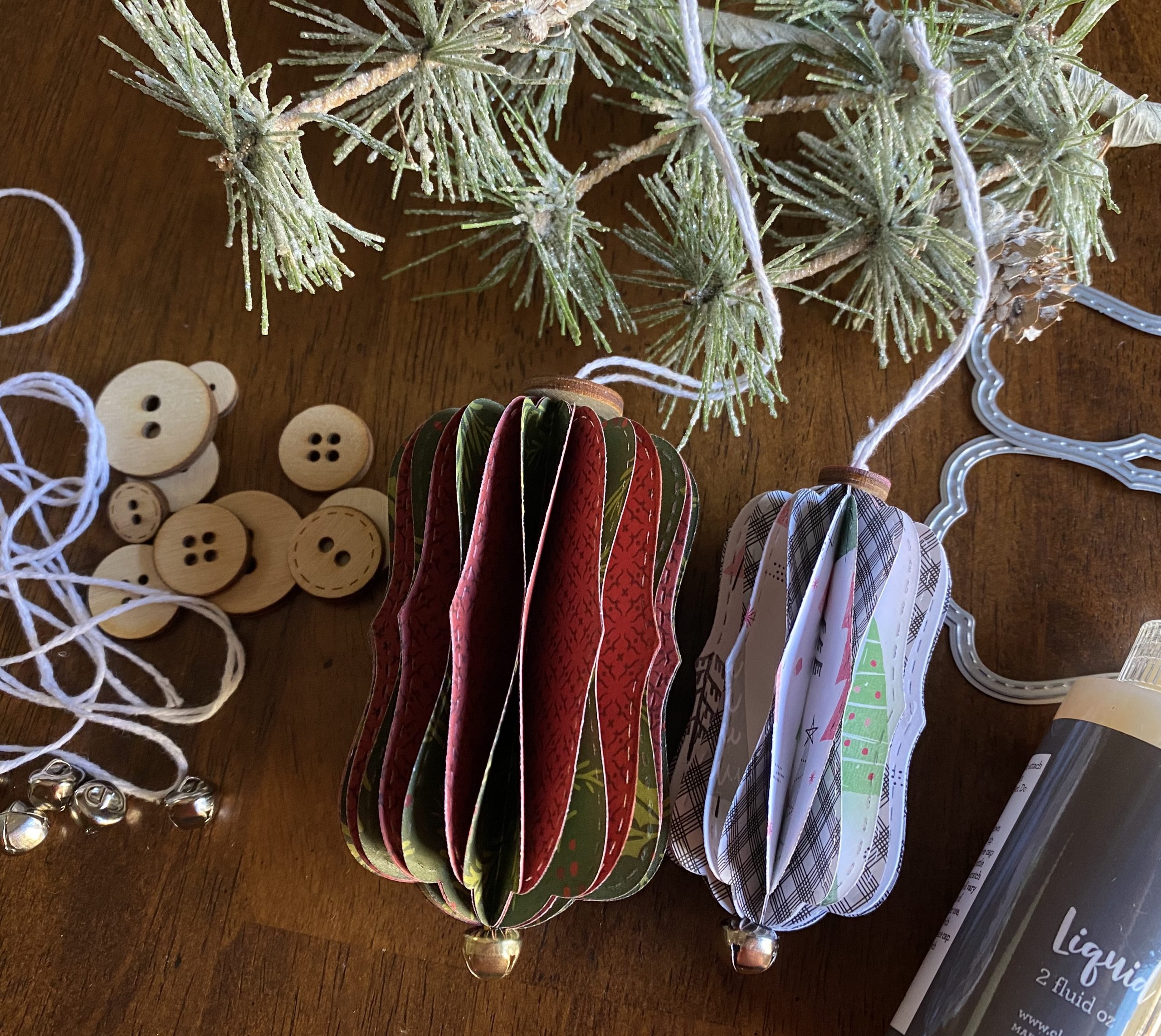 Holiday Ornaments Kit